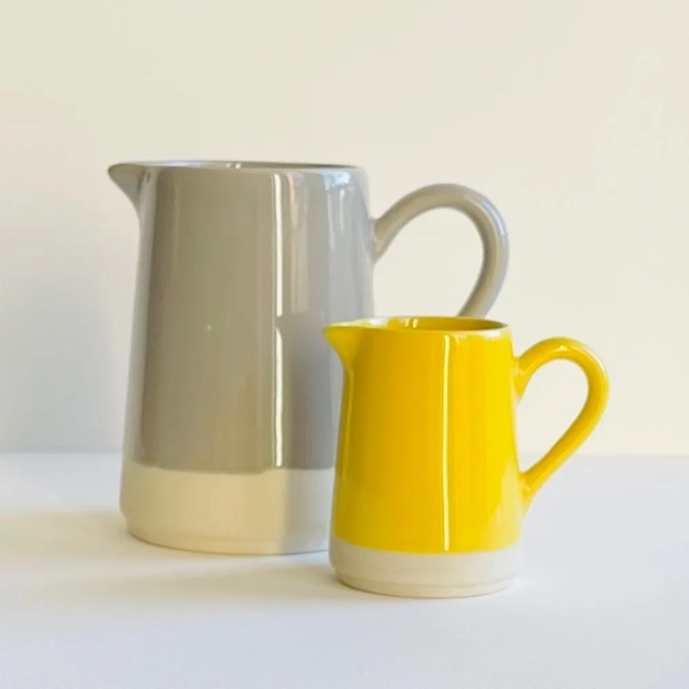 BRAND NEW, Gray & Yellow Creamer Set of 2 - Picture 1 of 1